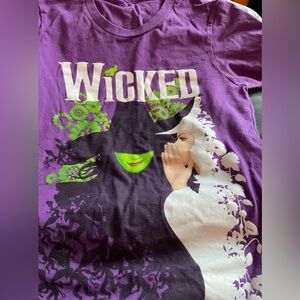 Purple Unisex Wicked Graphic T-Shirt.Musical Broadway Show. P2p 15”. Size XS